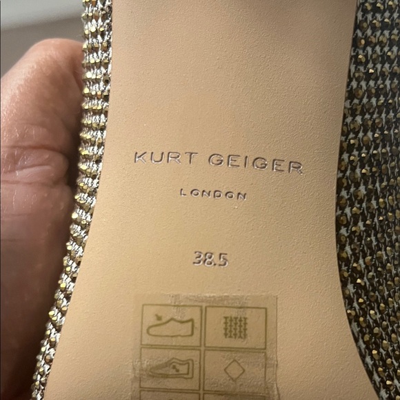 Kurt Geiger Textured Heels with Gold Tips - Picture 7 of 7